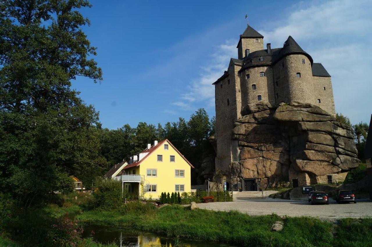 Ferienwohnung Und Sommerhaus Unter Der Burg Falkenberg  Eksteriør bilde